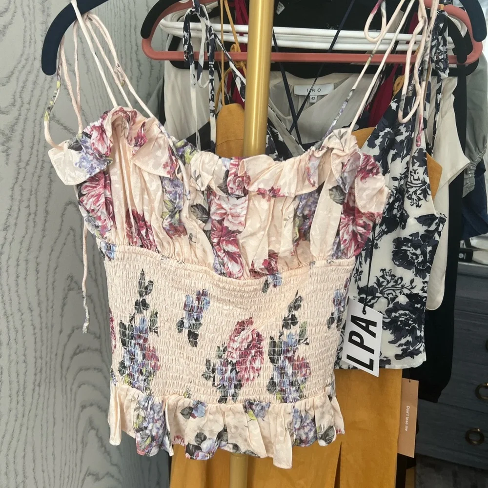 NWT LPA Pink Floral Top - Picture 4 of 6